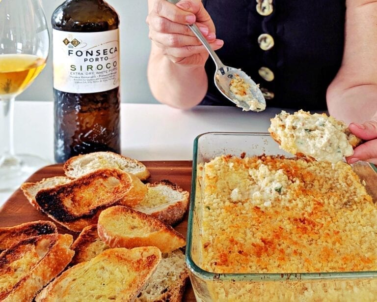 Fonseca White Port with Crab Dip