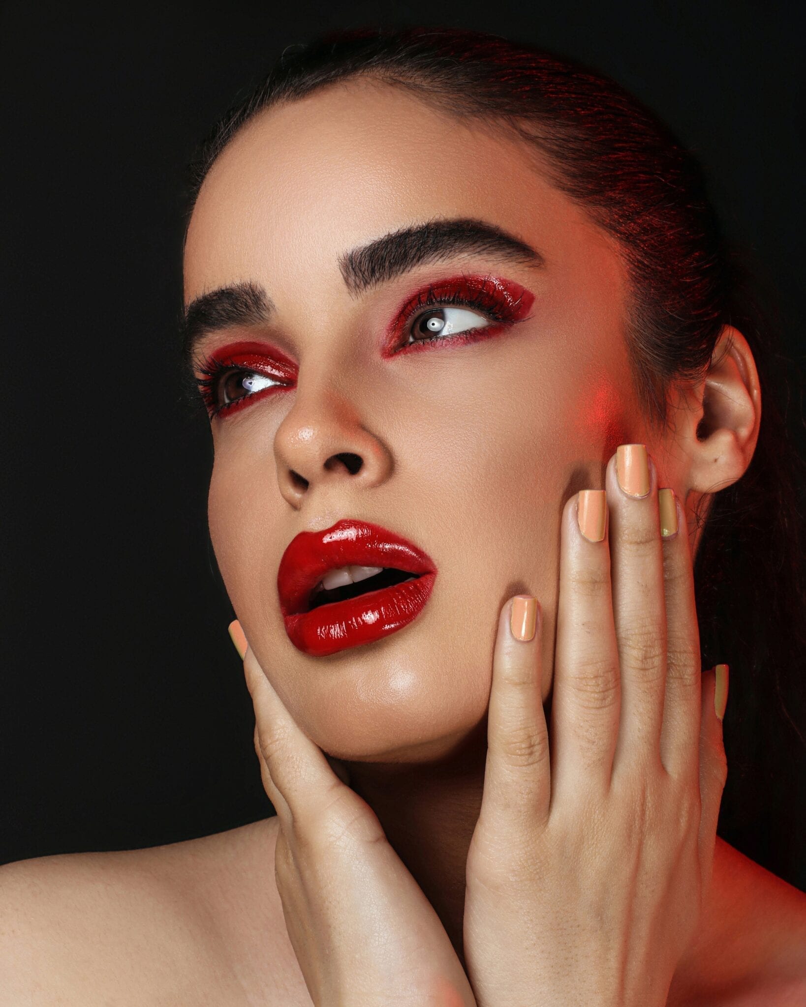 Lipstick girl, photo by nojan namdar, unsplash