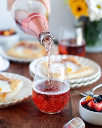 Taittinger prestige rose for brunch