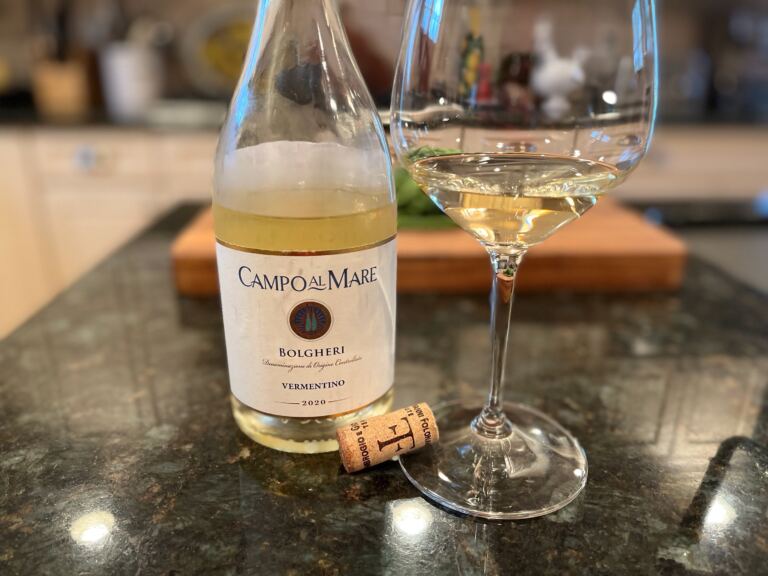 Italian white wine Campo al Mare Vermentino di Bolgheri DOC